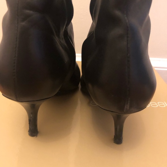 Sergio Rossi Black Leather Zip Pointed Toe Ankle Boots size US 8 EU 38 - Picture 7 of 9